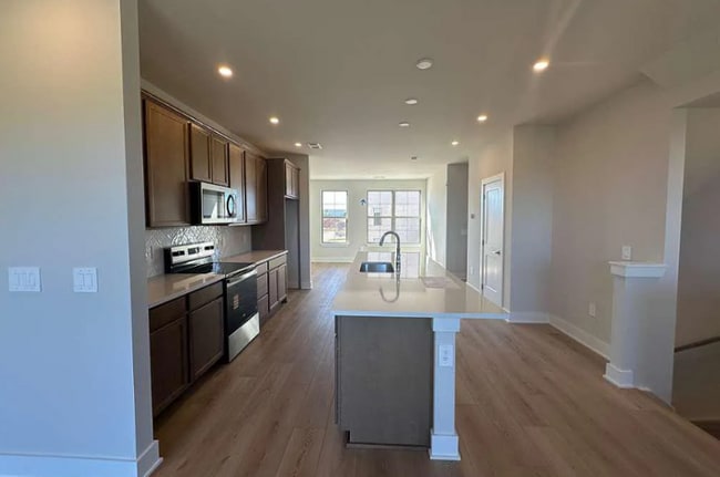 Building Photo - 2615 Wilkinson Pike