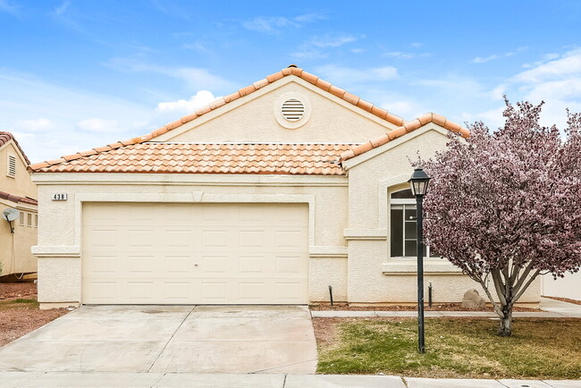 Building Photo - 438 River Glider Ave