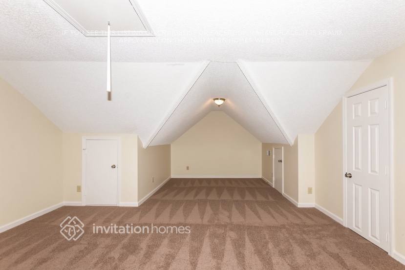 Building Photo - 13101 Angel Oak Dr