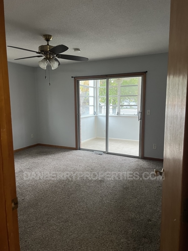 Building Photo - 4126 Newcastle Dr