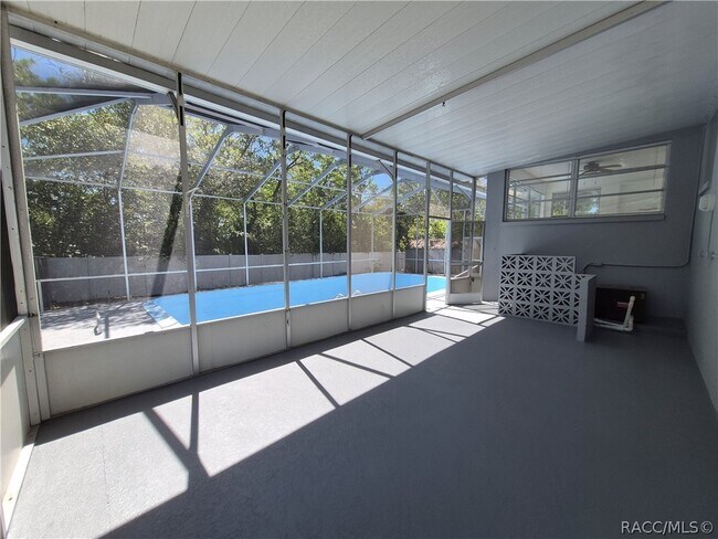 Building Photo - 41 S Lincoln Ave