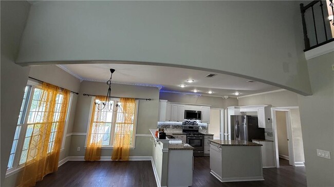 Building Photo - 11395 Brookhollow Trail