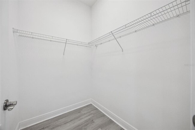 Building Photo - 5013 E Fountainwood Dr