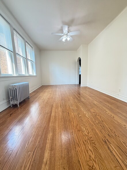 Building Photo - 2136 N Spaulding Ave