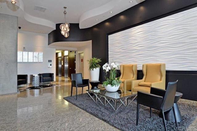 Building Photo - 1080 Park Blvd