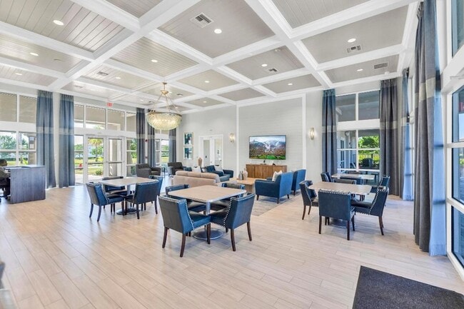 Building Photo - 7609 NW Archerfield Dr