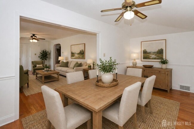 Building Photo - 2 Mohawk Dr