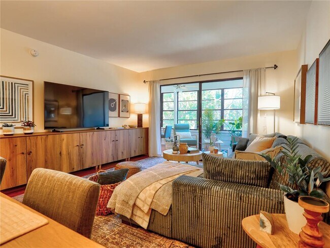 Building Photo - 322 Timber Lake Dr