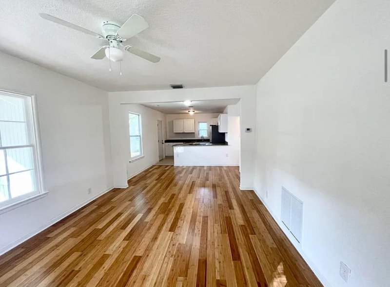 Building Photo - 635 37th St