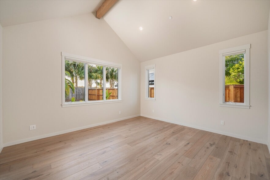 Building Photo - 1475 Anderson Ln