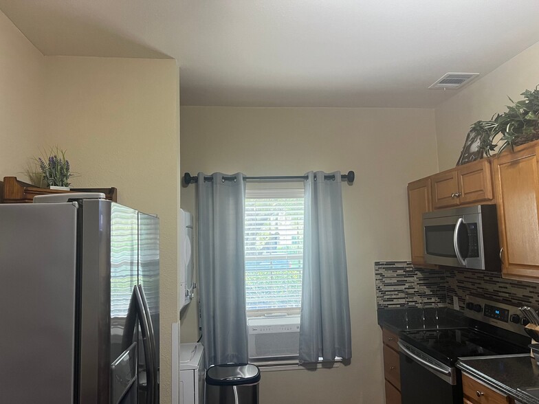 Building Photo - 14014 Summer Ash Ln