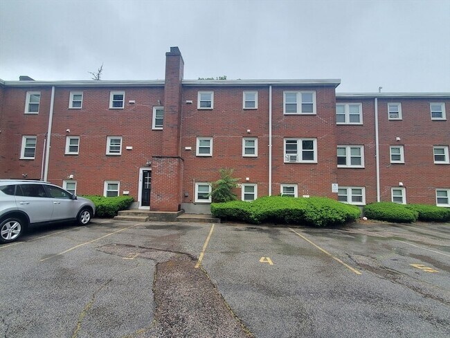 Building Photo - 433 Sea St