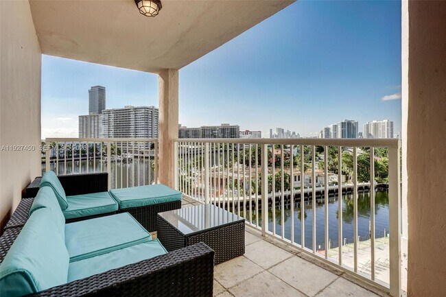 Building Photo - 121 Golden Isles Dr