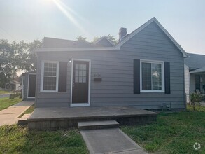 Building Photo - 3 Bed 2 Bath 2 Car Garage