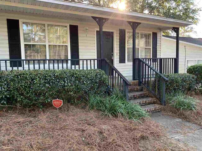 Primary Photo - 2311 Garland Ct