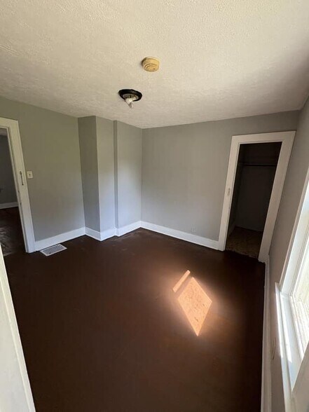 Building Photo - 238 W Peoria Ave