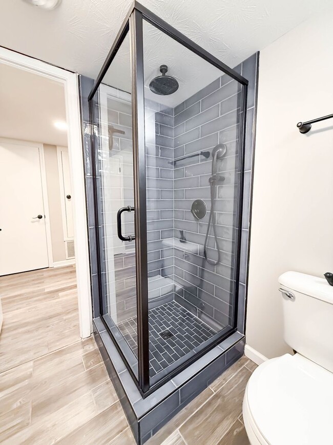 Building Photo - Fully Furnished Studio | Green Island Hills | All Utilities Included | Mid-Term Rental