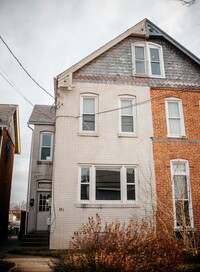 Building Photo - 331 N 3rd St