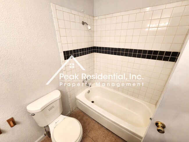 Building Photo - Croetto10532