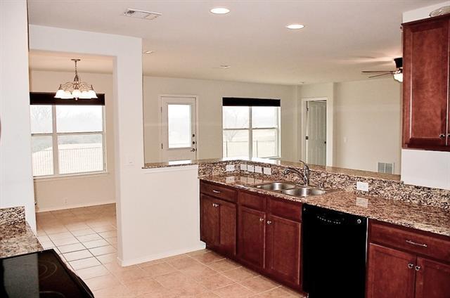 Building Photo - 15949 BlakeTree Dr