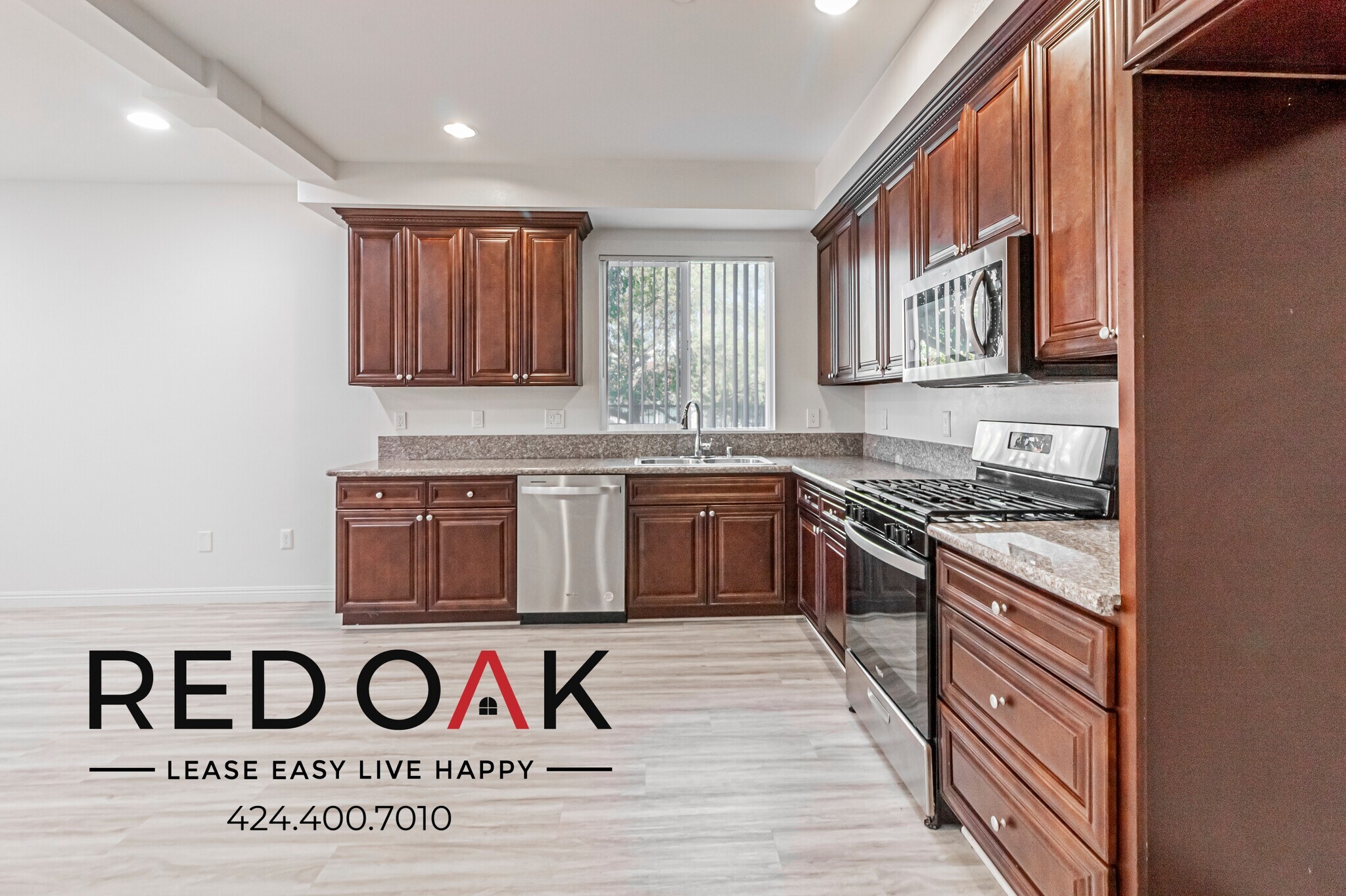 Building Photo - 6829 Simpson Ave