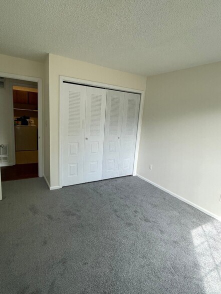 Building Photo - 59 S Orange Ave