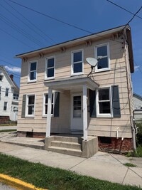 Building Photo - 5 S Water St