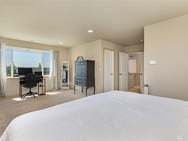 Building Photo - 2531 Jacaranda Ave