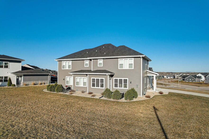 Building Photo - 6549 Pleasant Prairie Dr