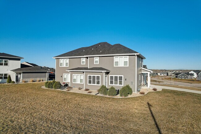 Building Photo - 6549 Pleasant Prairie Dr