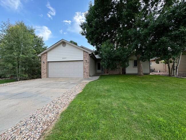 Building Photo - Beautiful Home in W Fort Collins