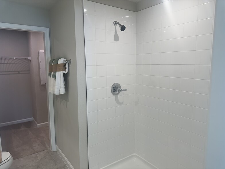 Building Photo - 2586 Sadler Trace Way