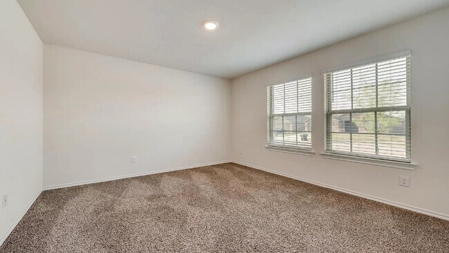 Building Photo - 972 Glover Dr