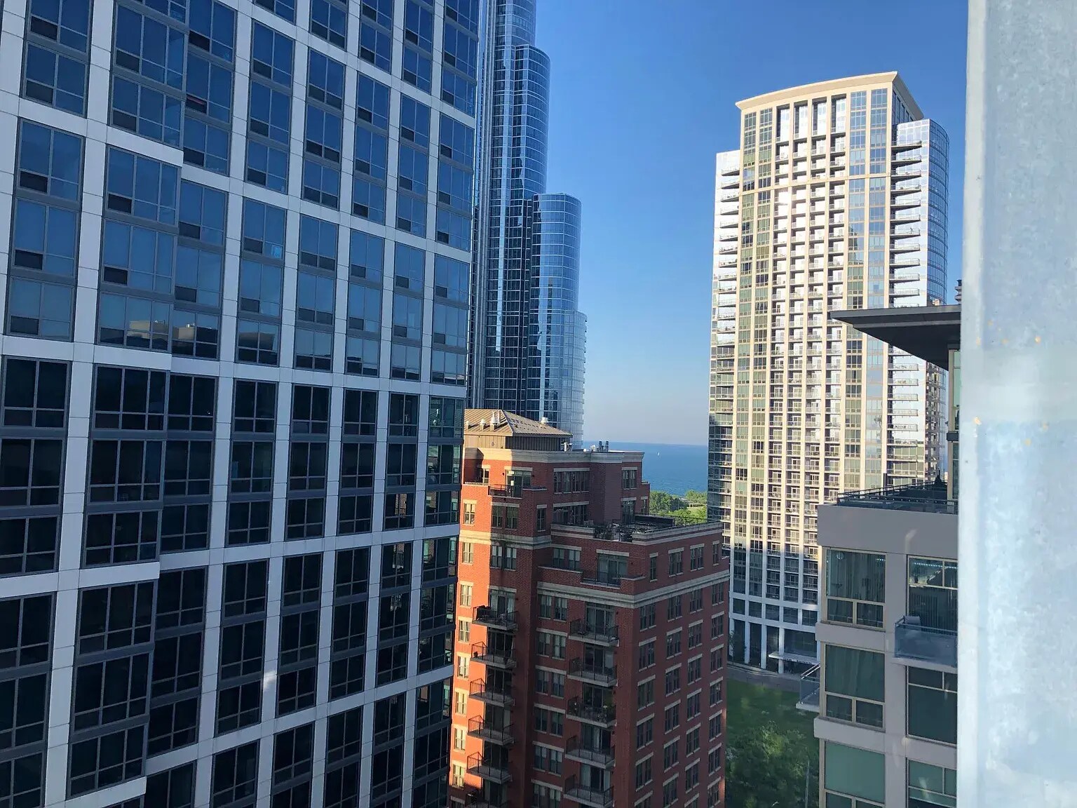 Building Photo - 1305 S Michigan Ave