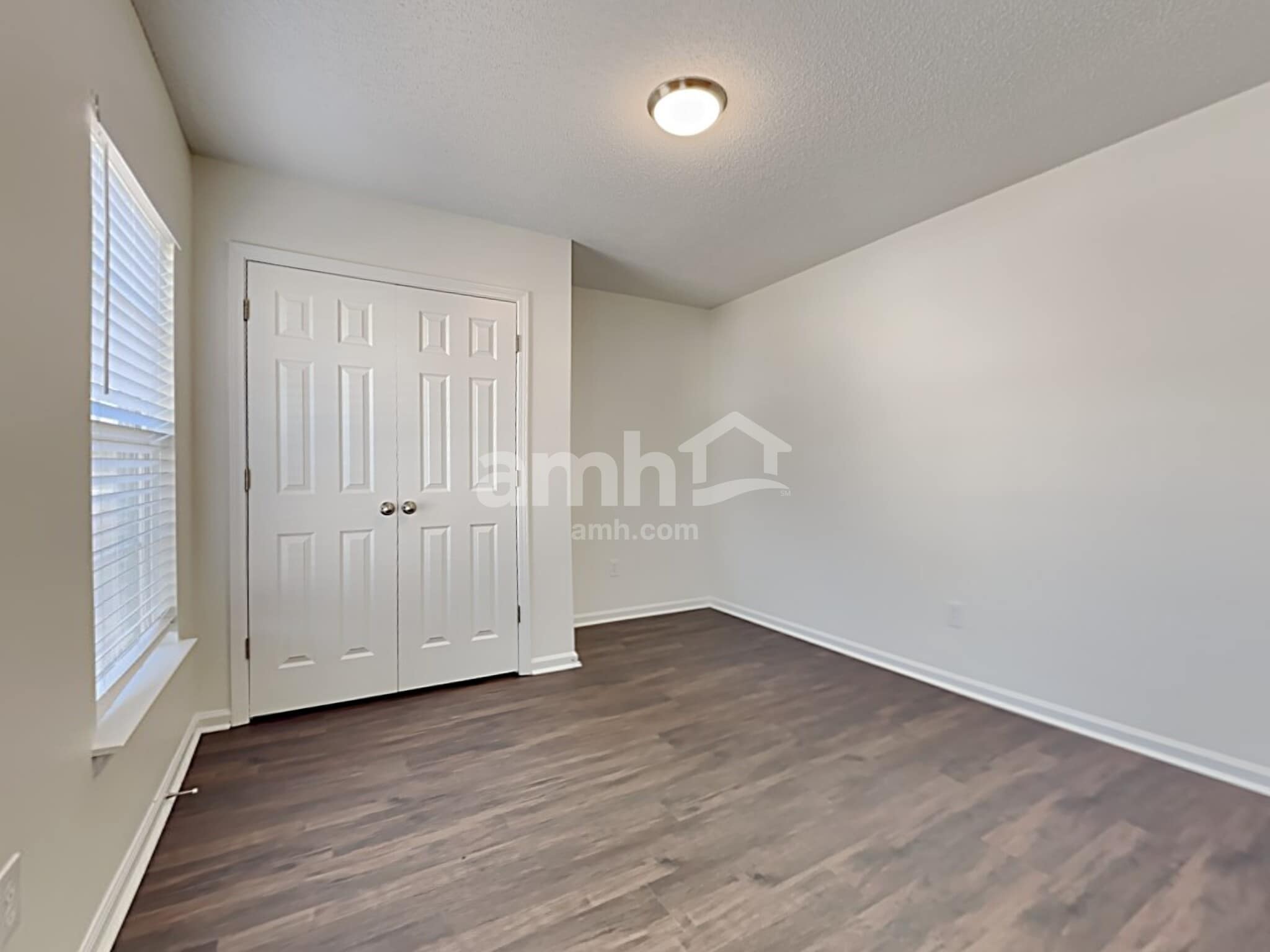 Building Photo - 1099 Moss Grove Dr