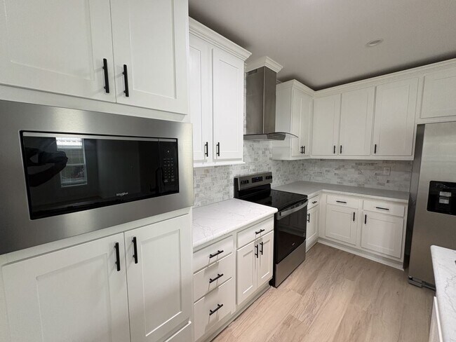 Building Photo - 1655 Voyager Dr