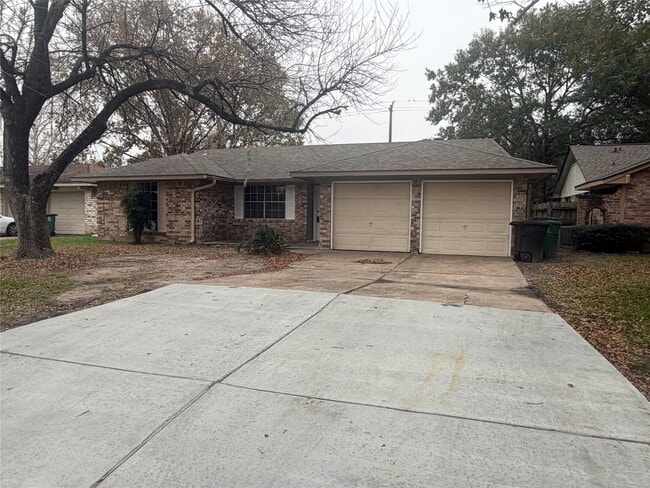 Building Photo - 6439 Deirdre Anne Dr