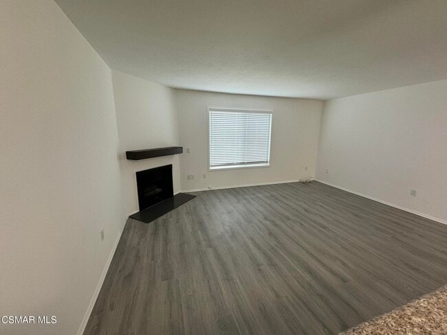 Building Photo - 13042 Riverside Dr