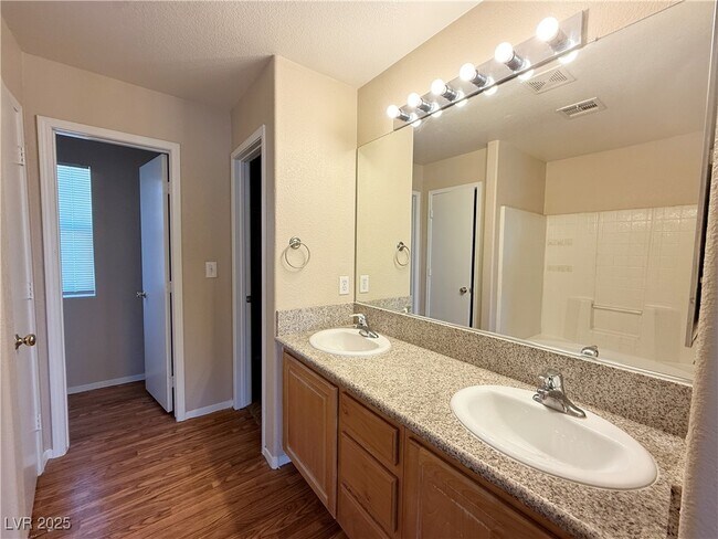 Building Photo - 5057 Midnight Oil Dr