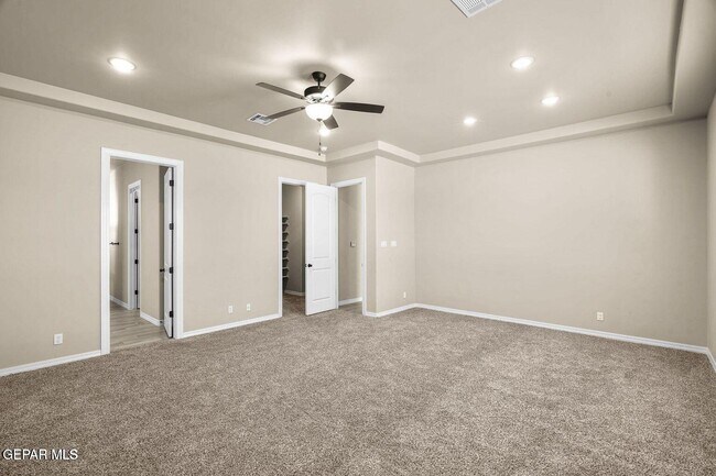 Building Photo - 6148 Oleaster Dr