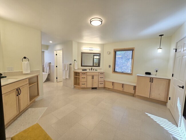 Building Photo - 4055 Sleeping Indian Ln