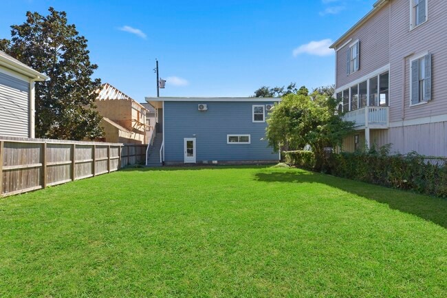 Building Photo - 1415 Avenue H