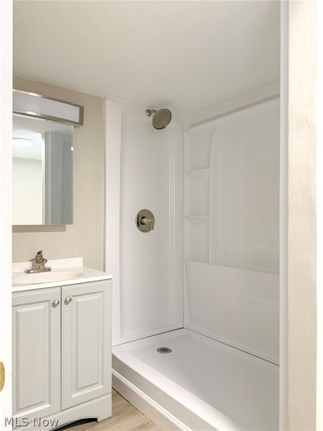 Building Photo - 642 Broadway