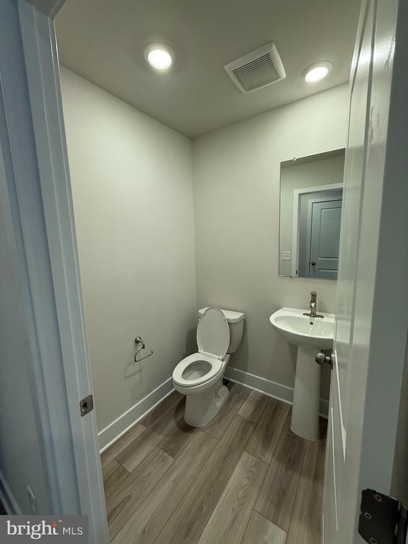 Building Photo - 6828 Winterhill Ln