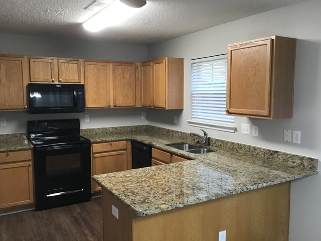 Building Photo - 3125 Teton Dr