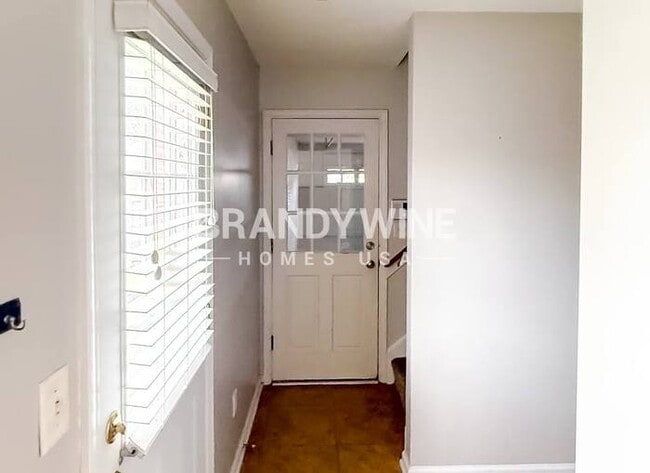 Building Photo - 1533 Siskin Dr