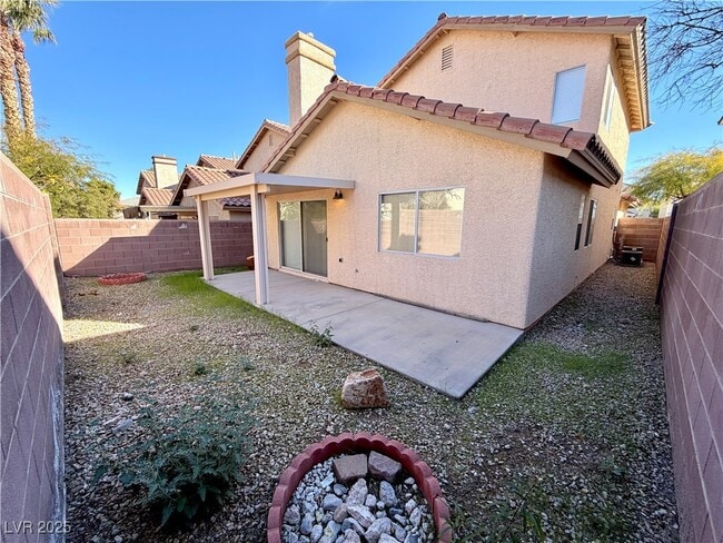 Building Photo - 1021 Miradero Ln