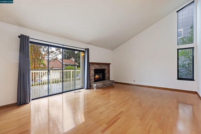 Building Photo - 1744 Spyglass Ln