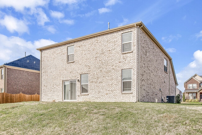 Building Photo - 5035 Napoli Dr