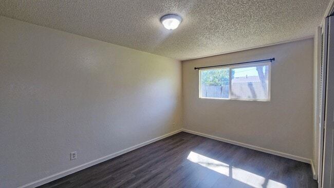 Building Photo - 6013 Brett Dr